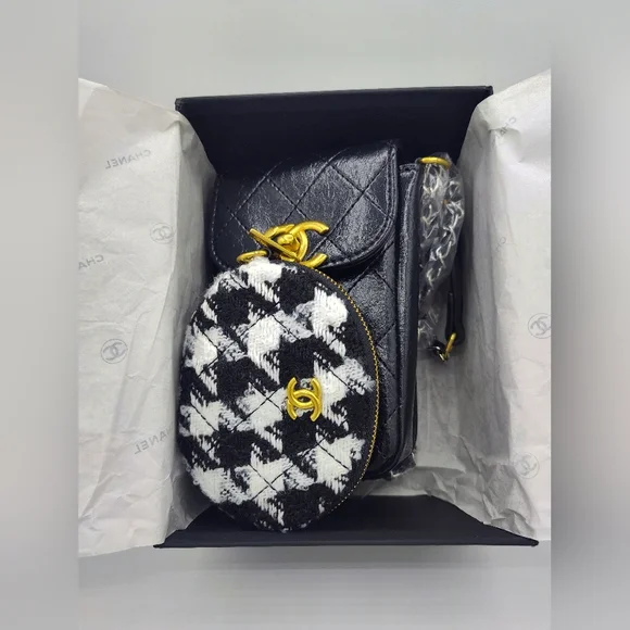 CHANEL Makeup Quilted Mini Crossbody iPhone  Phone Pouch Tweed Coin Case NIB - Picture 2 of 12